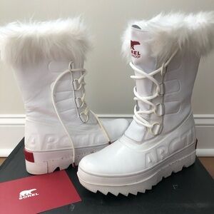 Sorel Women's Arctic White Winter Boots